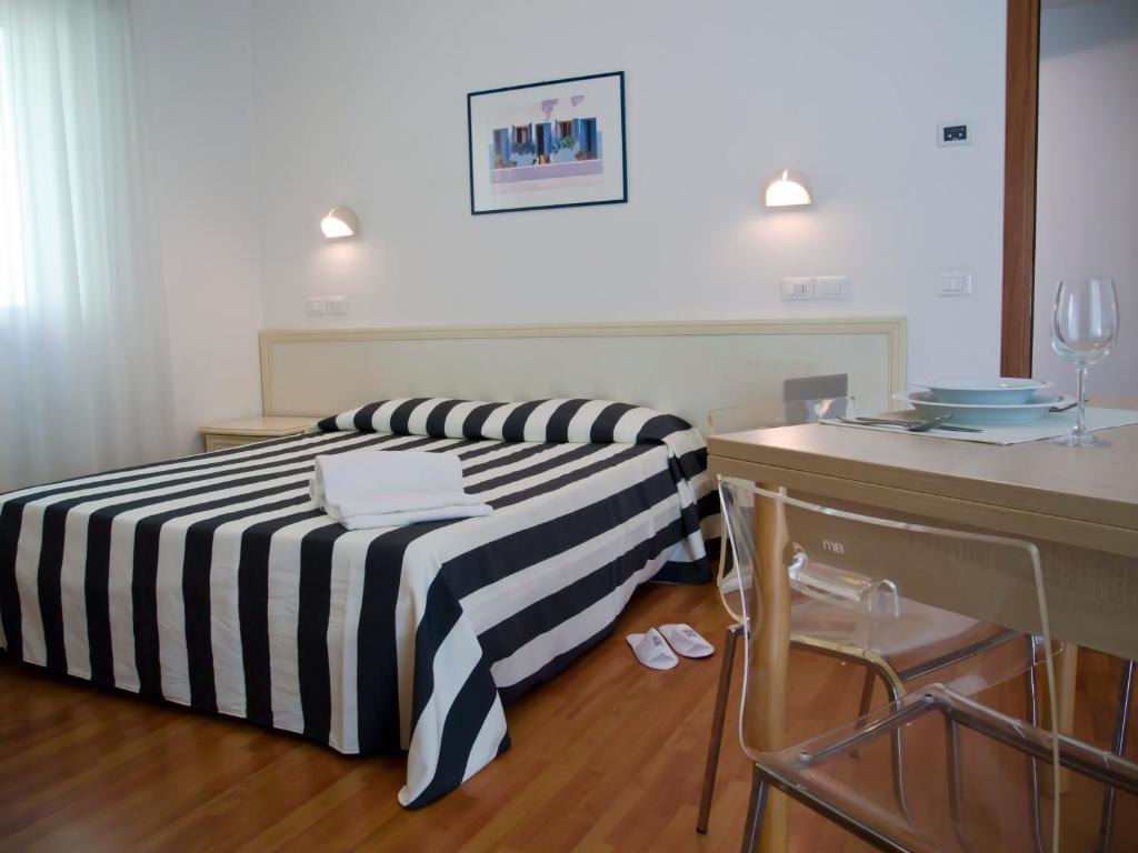 Residence Divina Rimini Oda fotoğraf